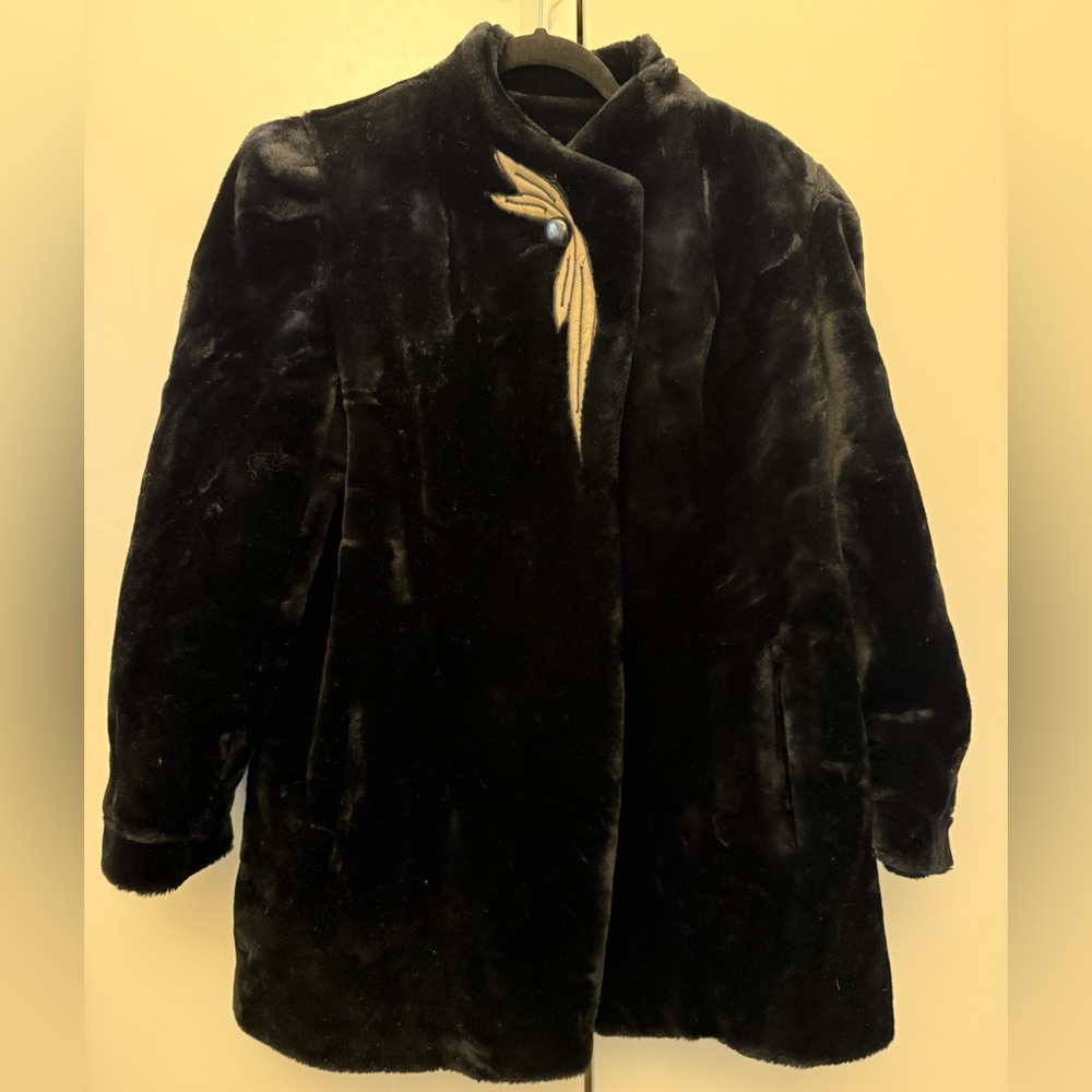 Vintage Black Faux Fur Jacket with embroidered Detail